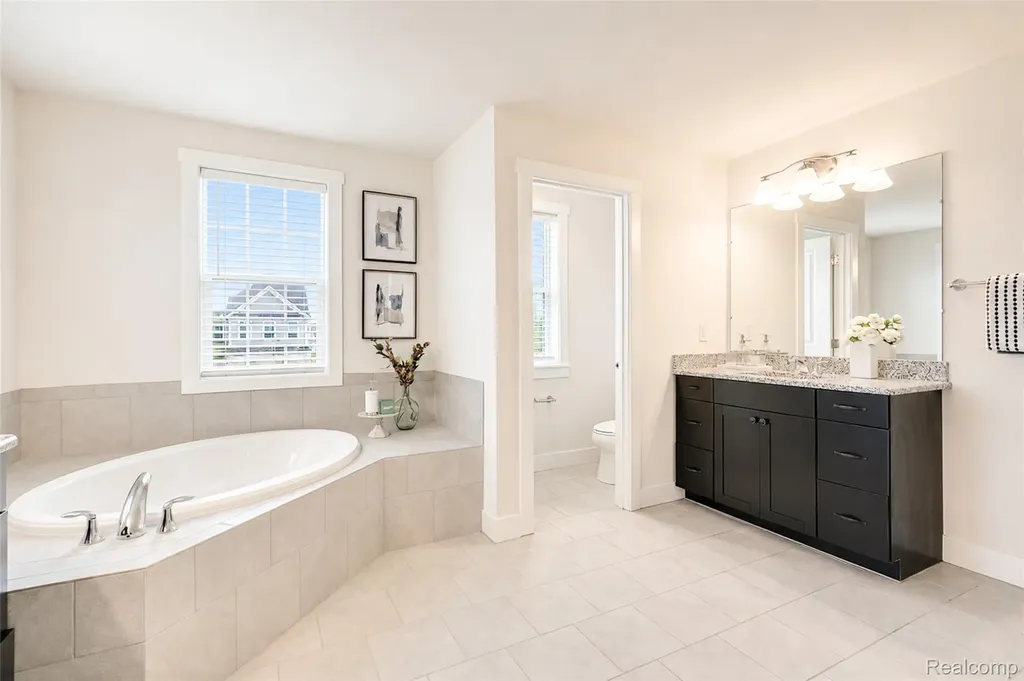 51040 Woodford Drive Canton Charter Township MI 48188