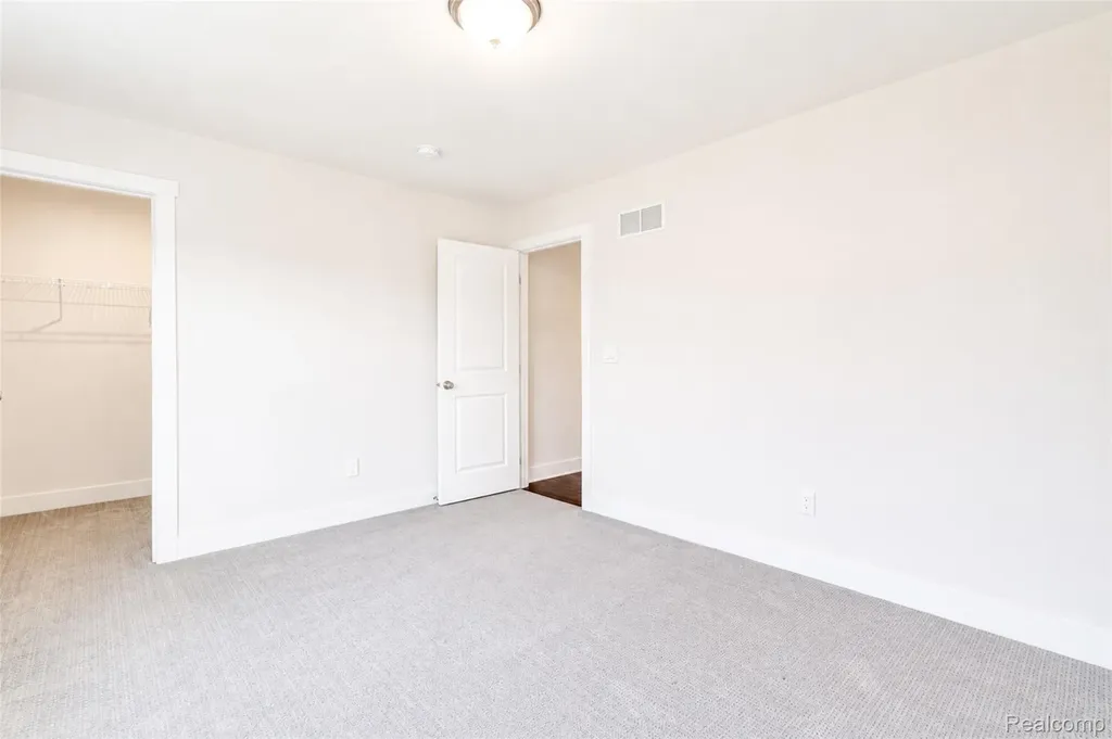 51040 Woodford Drive Canton Charter Township MI 48188