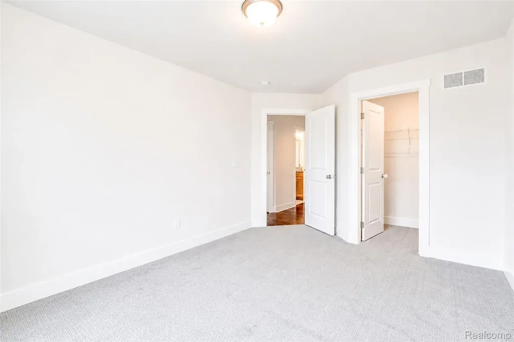 51040 Woodford Drive Canton Charter Township MI 48188