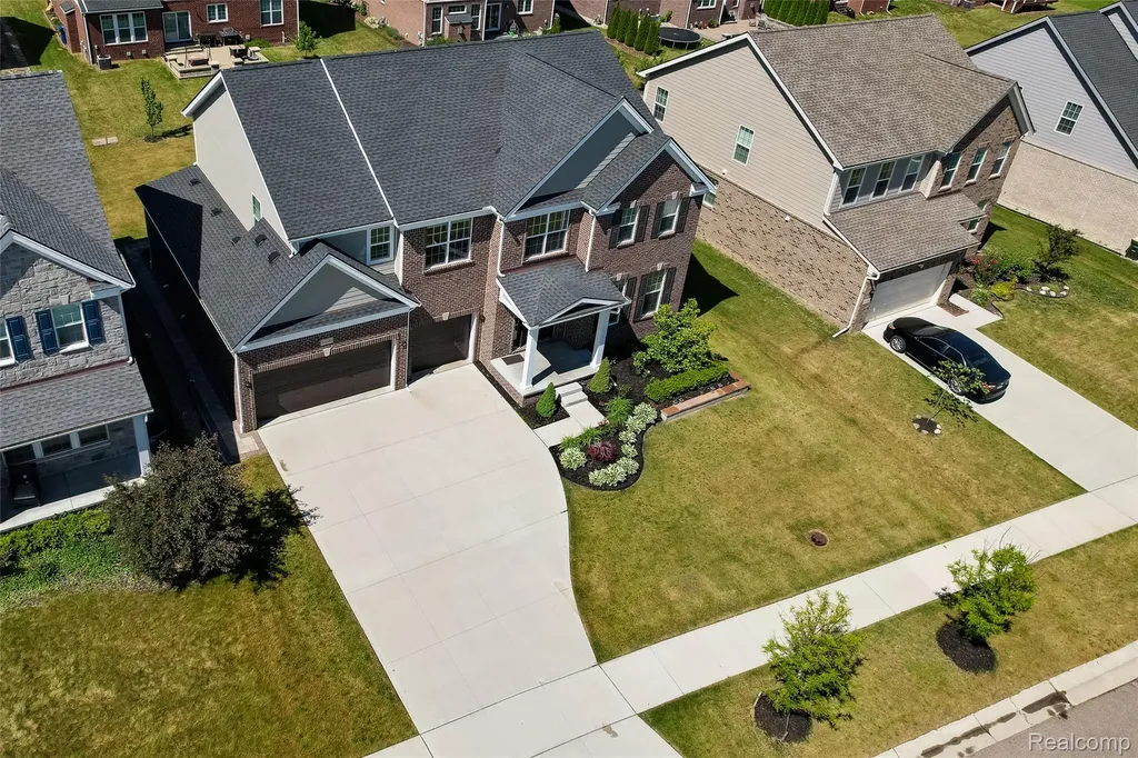 51040 Woodford Drive Canton Charter Township MI 48188