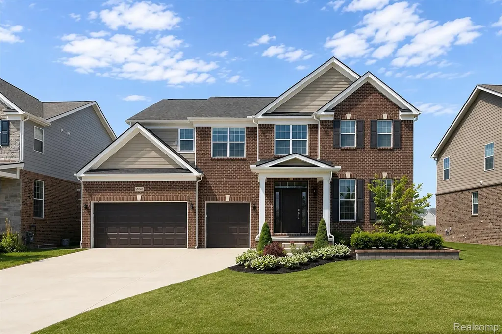 51040 Woodford Drive Canton Charter Township MI 48188