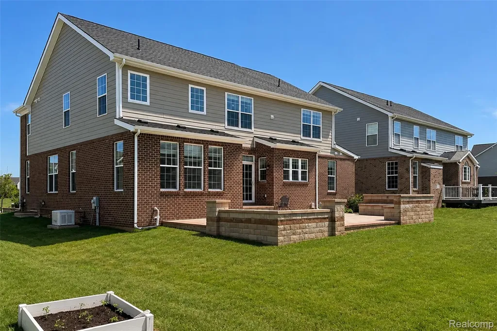 51040 Woodford Drive Canton Charter Township MI 48188