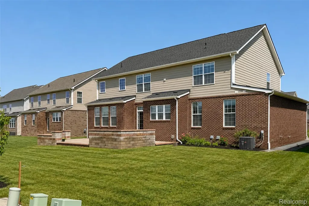 51040 Woodford Drive Canton Charter Township MI 48188
