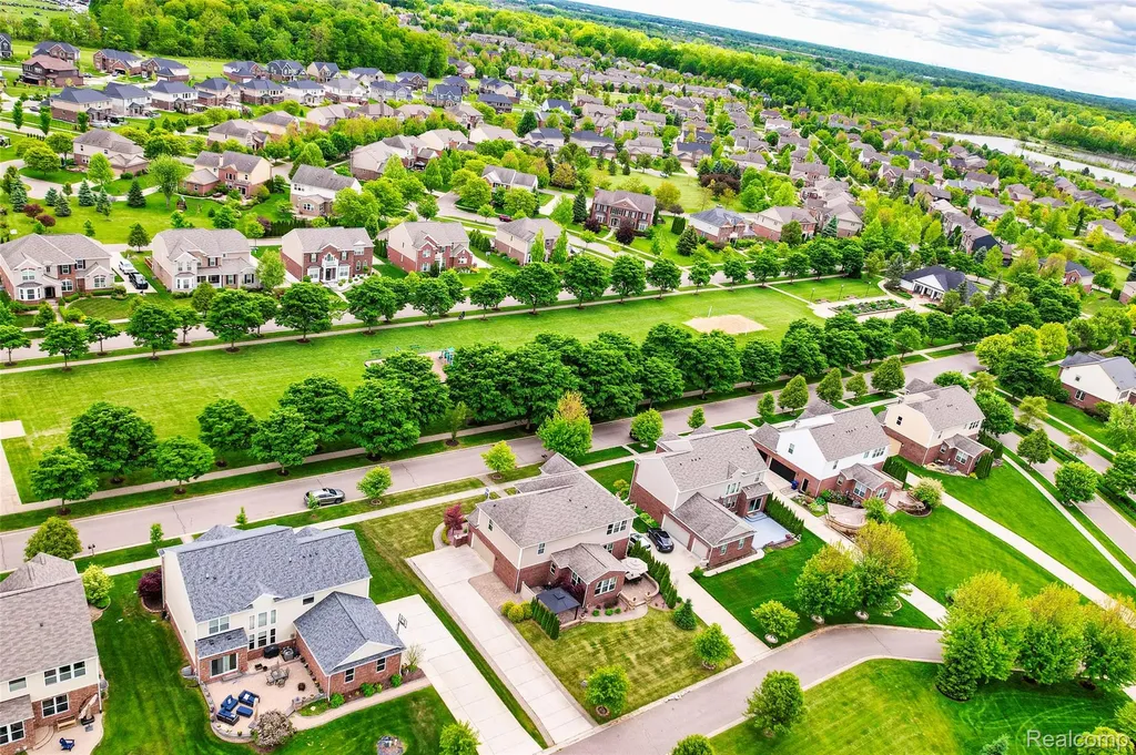 51040 Woodford Drive Canton Charter Township MI 48188
