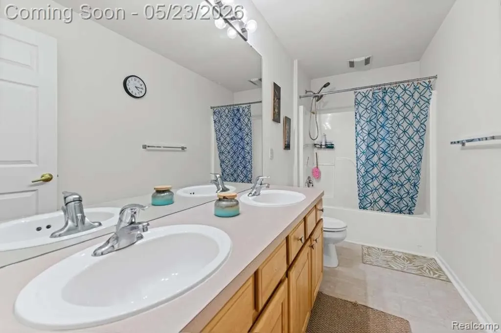 33868 Monterra Lane Sterling Heights City MI 48312