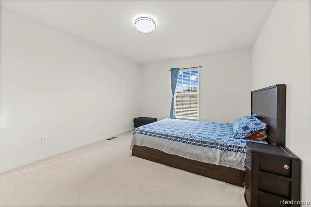 33868 Monterra Lane Sterling Heights City MI 48312