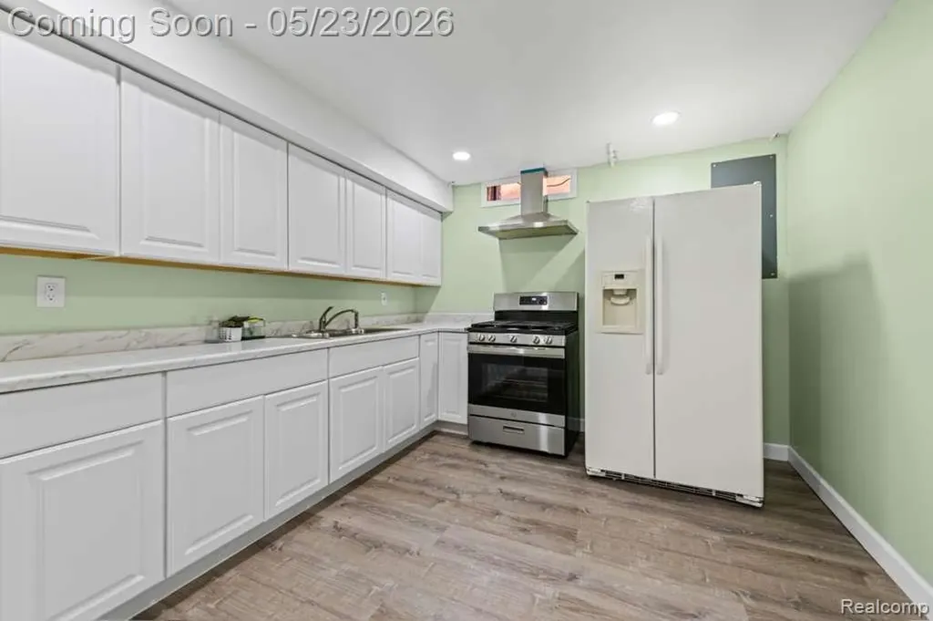 33868 Monterra Lane Sterling Heights City MI 48312