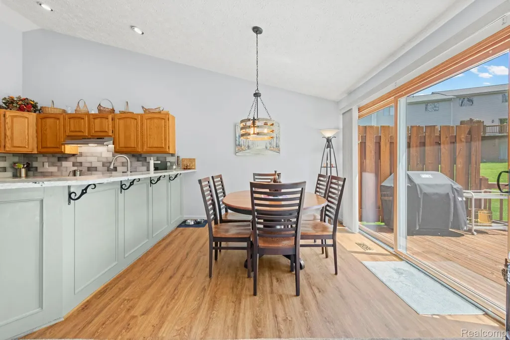 6687 Ridgeview Drive Independence Charter Township MI 48346