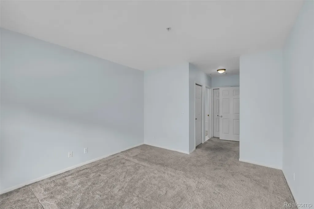 3214 Camden Drive Troy City MI 48084