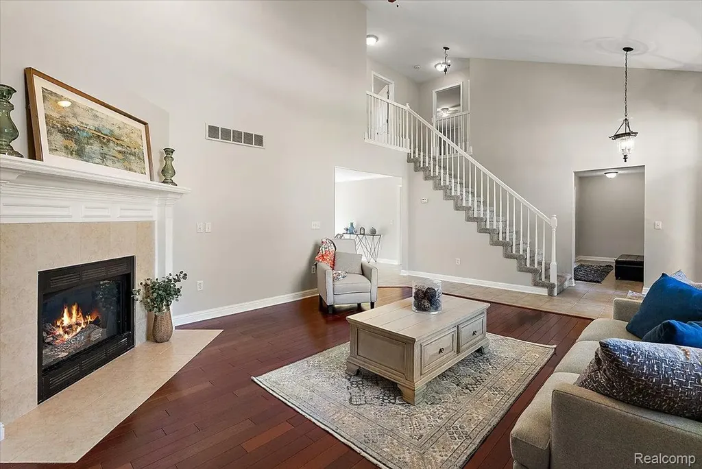 8698 Paul Drive Washington Township MI 48094