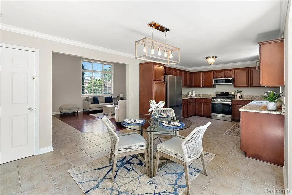 8698 Paul Drive Washington Township MI 48094