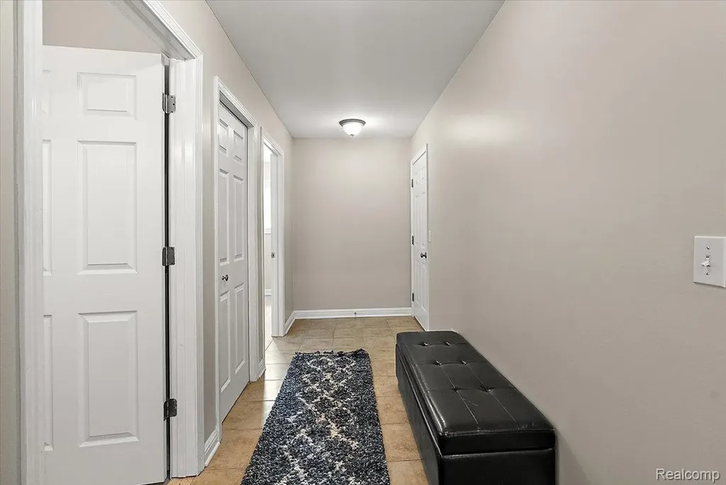 8698 Paul Drive Washington Township MI 48094
