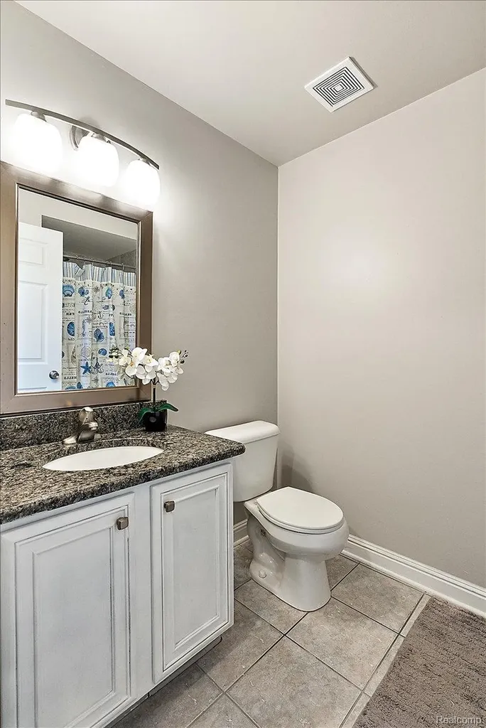 8698 Paul Drive Washington Township MI 48094