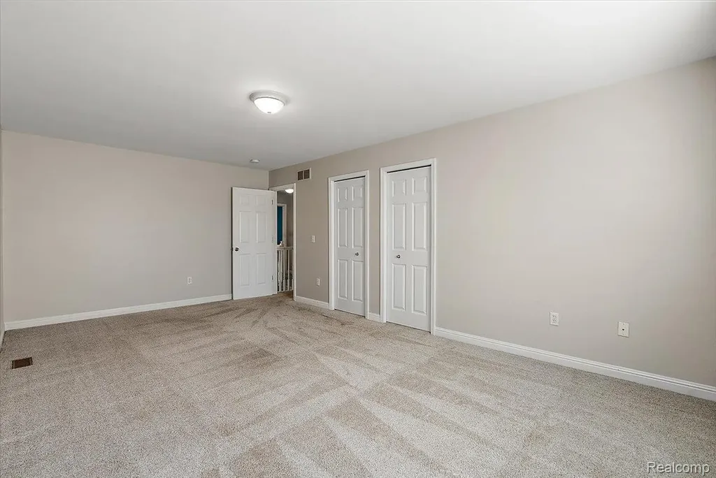 8698 Paul Drive Washington Township MI 48094