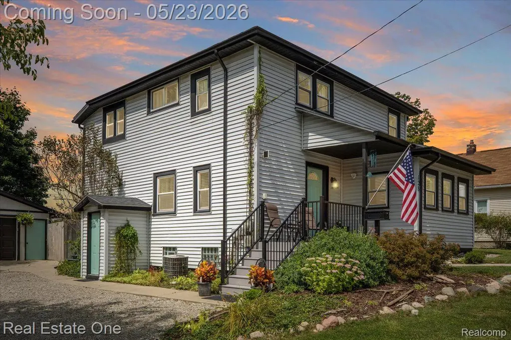 128 S Slater Street Lake Orion Village MI 48362