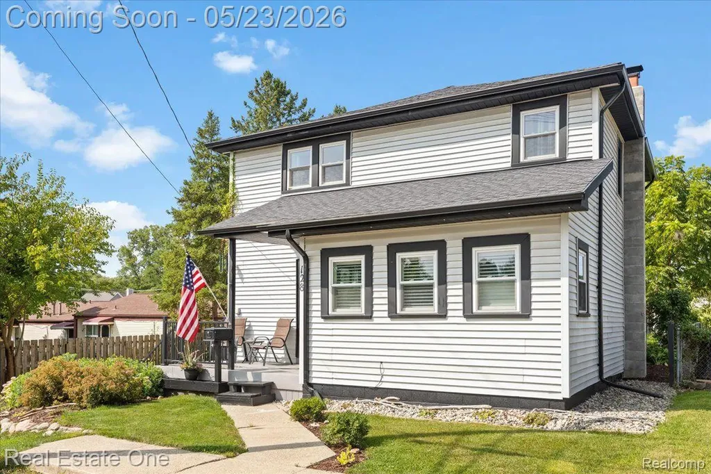 128 S Slater Street Lake Orion Village MI 48362