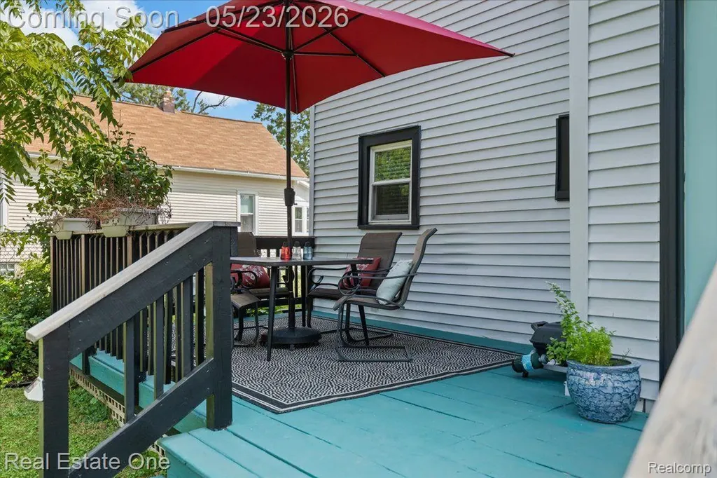 128 S Slater Street Lake Orion Village MI 48362