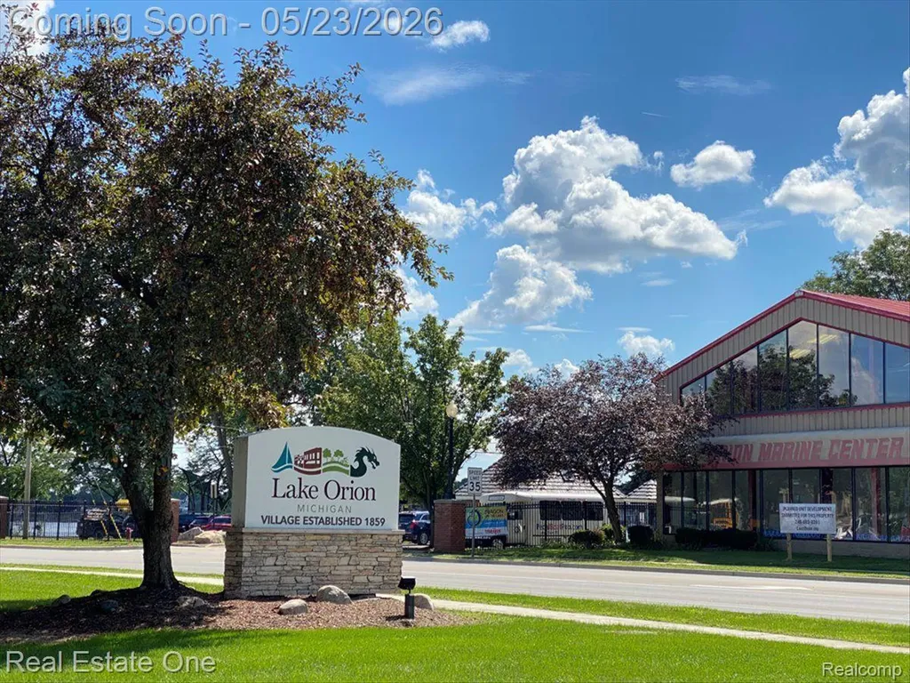 128 S Slater Street Lake Orion Village MI 48362