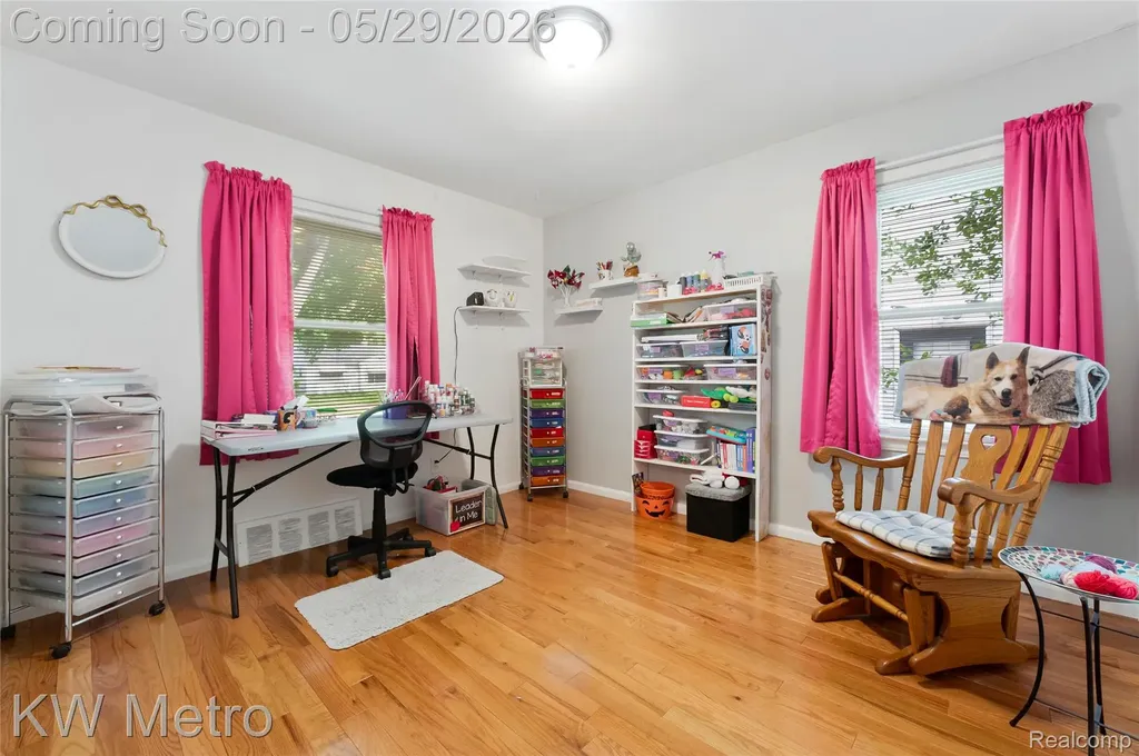 17381 Five Points Street Redford Charter Township MI 48240