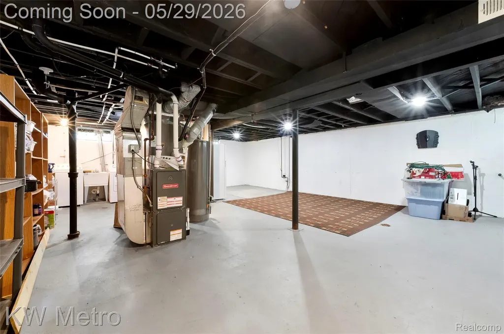 17381 Five Points Street Redford Charter Township MI 48240