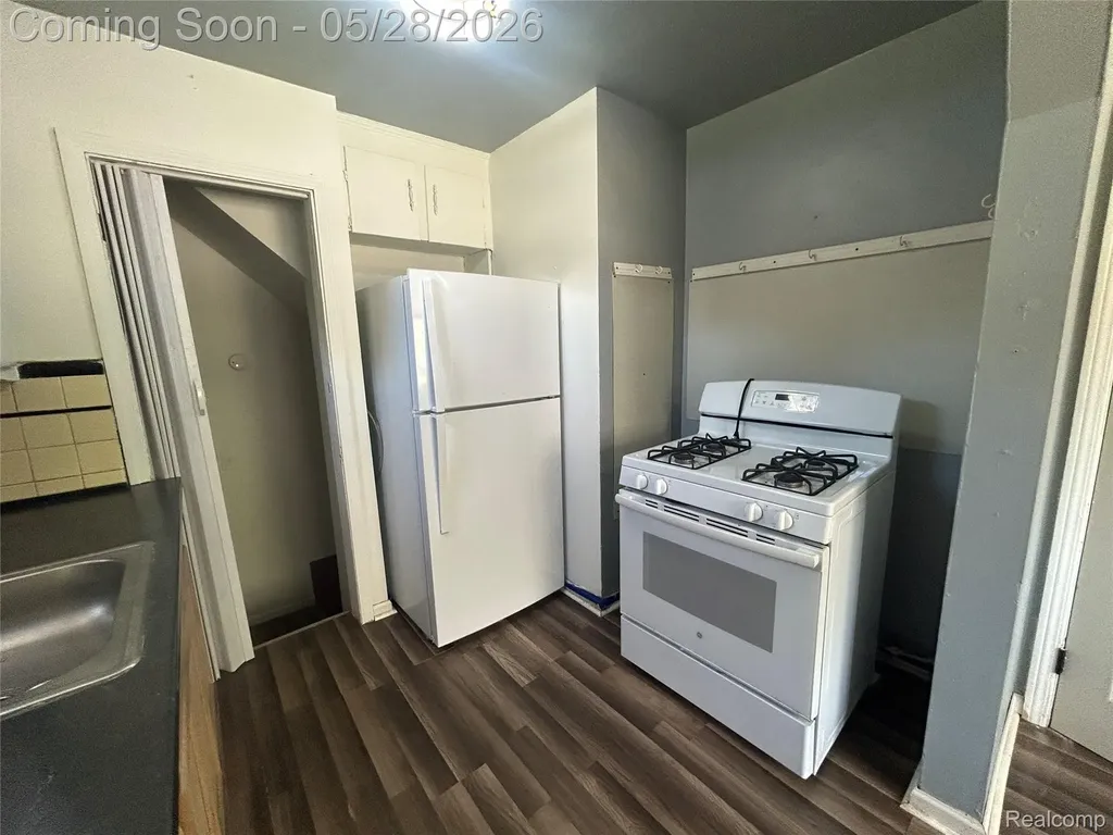 8869 Hartwell Street Detroit City MI 48228