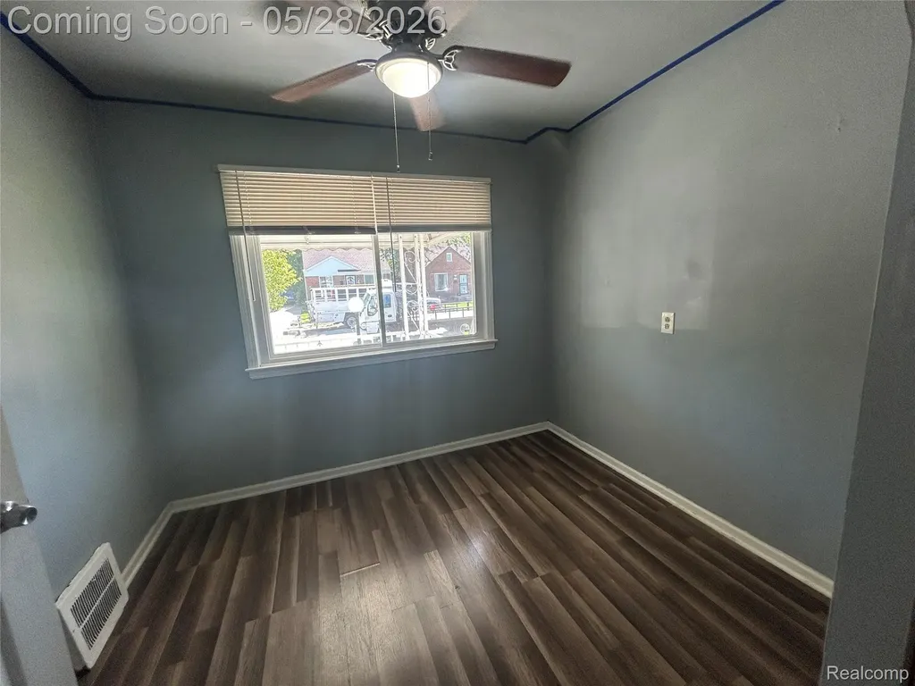 8869 Hartwell Street Detroit City MI 48228