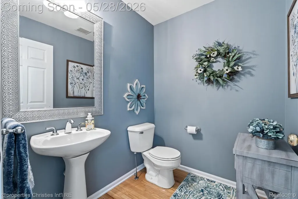 4709 Greenview Court Commerce Charter Township MI 48382