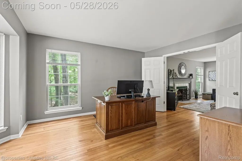 4709 Greenview Court Commerce Charter Township MI 48382