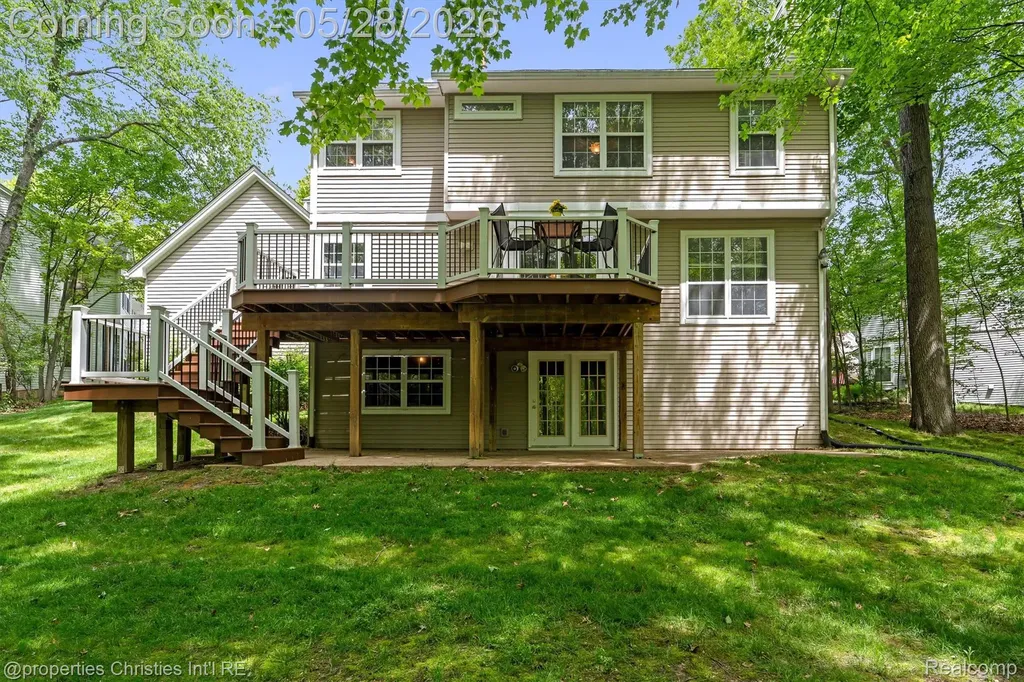 4709 Greenview Court Commerce Charter Township MI 48382