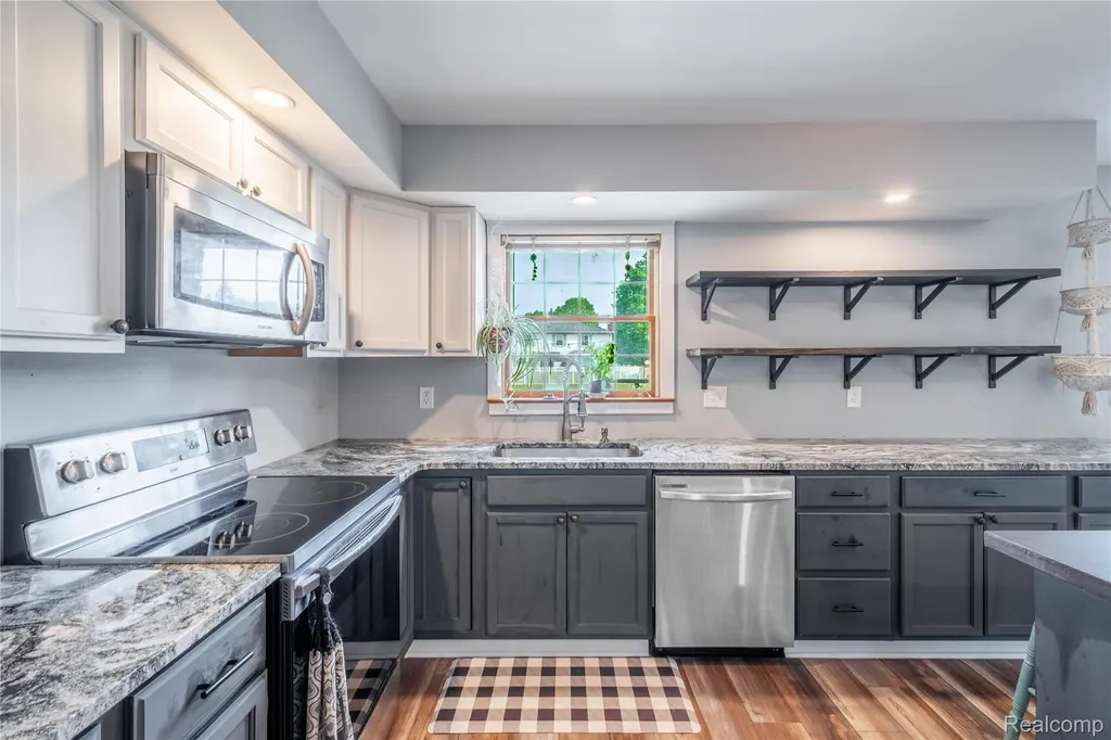 9359 Lochmoor Drive Davison Township MI 48423