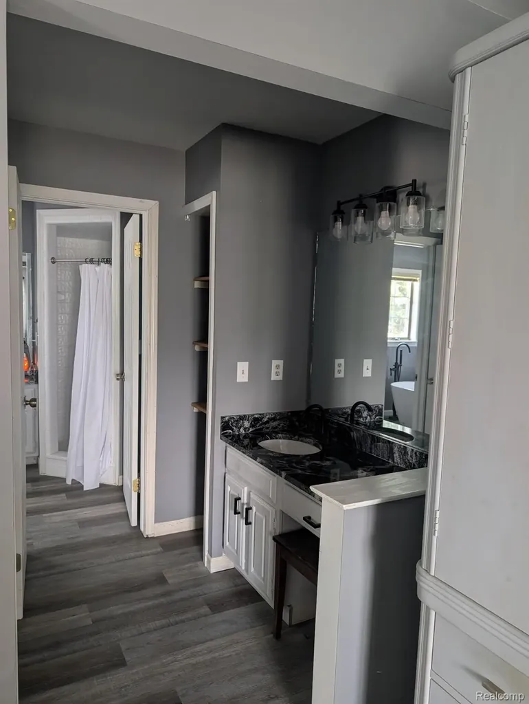 9359 Lochmoor Drive Davison Township MI 48423