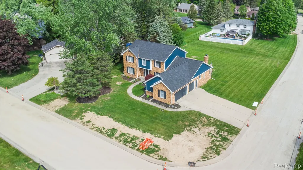 9359 Lochmoor Drive Davison Township MI 48423