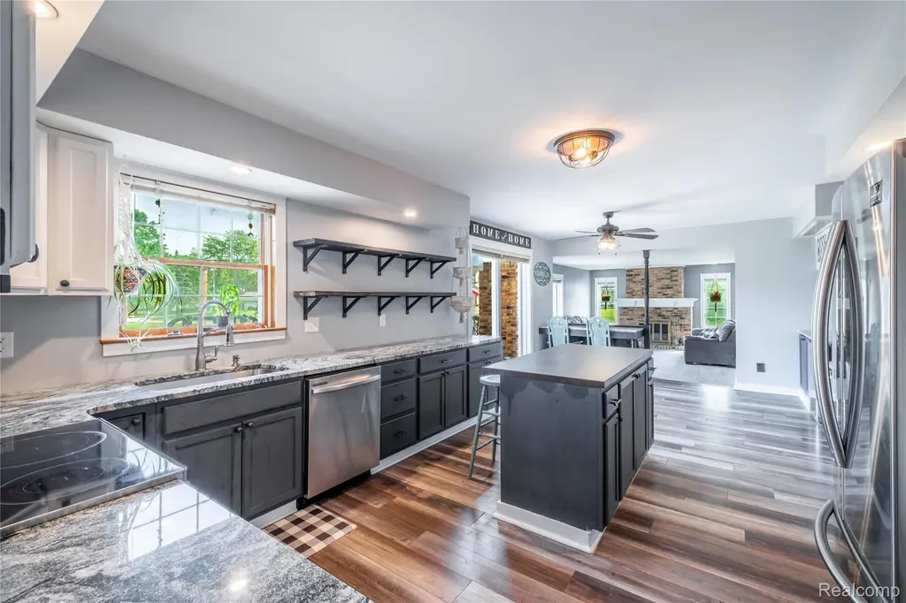 9359 Lochmoor Drive Davison Township MI 48423