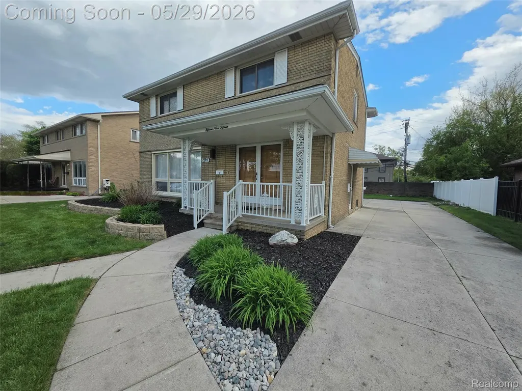 15915 Hilton Street Southfield City MI 48075