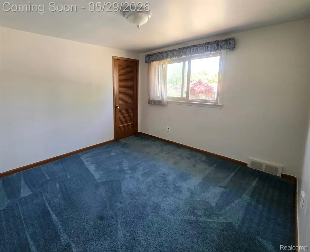 15915 Hilton Street Southfield City MI 48075