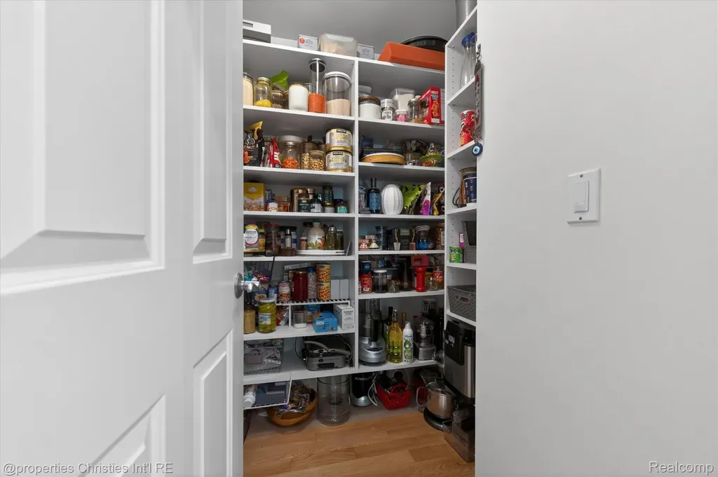 15639 Merion Court Northville Township MI 48168