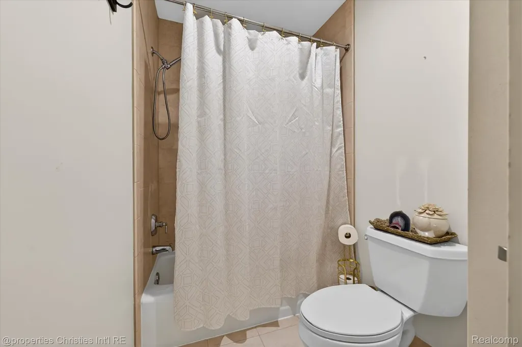 15639 Merion Court Northville Township MI 48168
