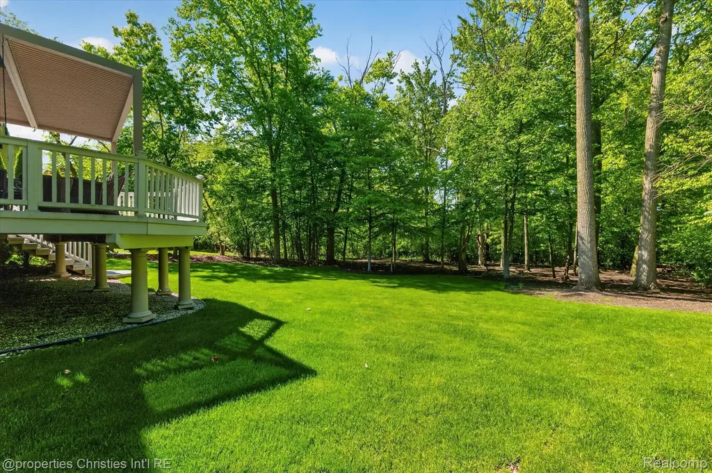 15639 Merion Court Northville Township MI 48168