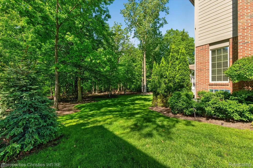 15639 Merion Court Northville Township MI 48168