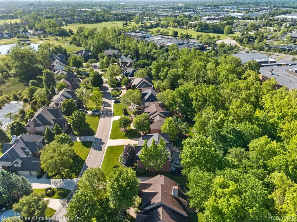 15639 Merion Court Northville Township MI 48168