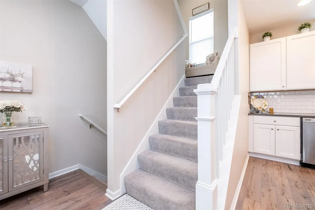 4580 Bradley Circle Troy City MI 48085