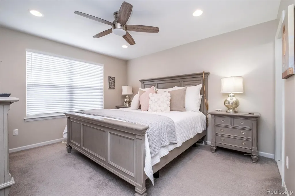 4580 Bradley Circle Troy City MI 48085