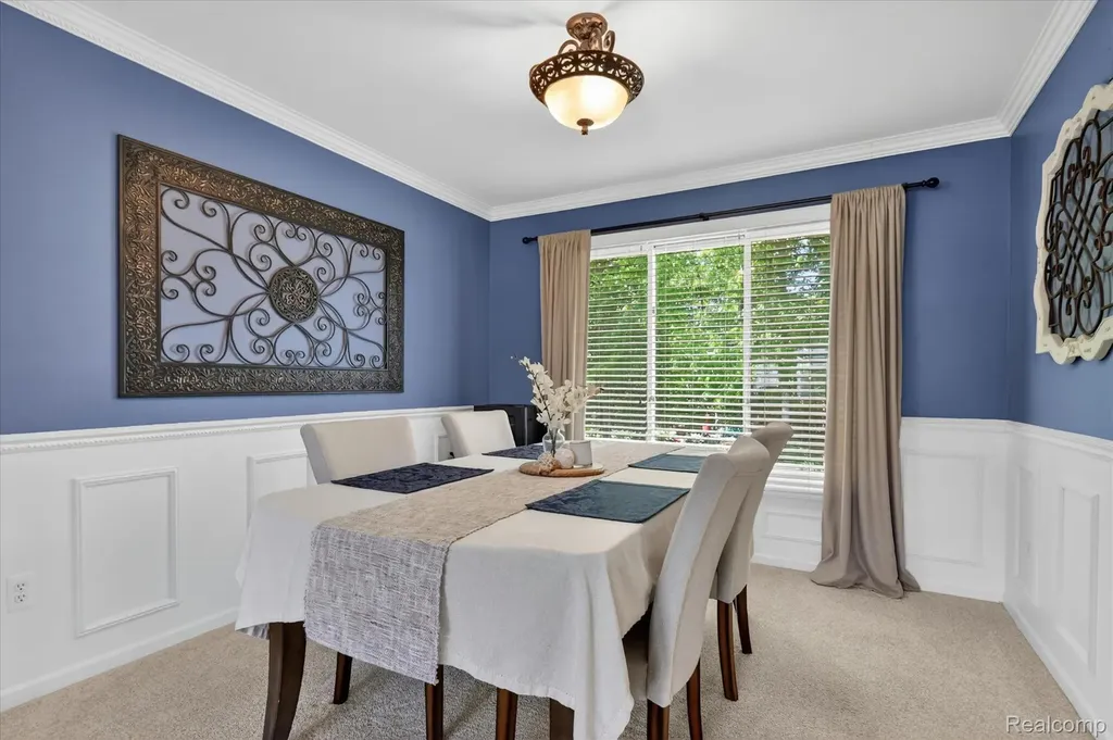 7071 Foxcreek Drive Canton Charter Township MI 48187