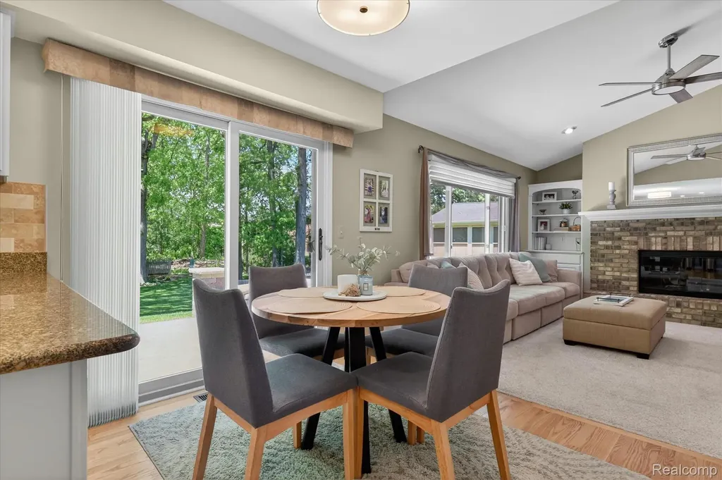 7071 Foxcreek Drive Canton Charter Township MI 48187