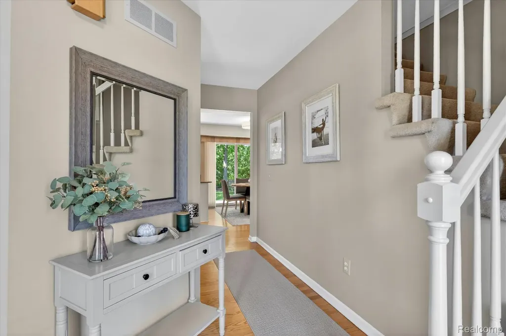 7071 Foxcreek Drive Canton Charter Township MI 48187