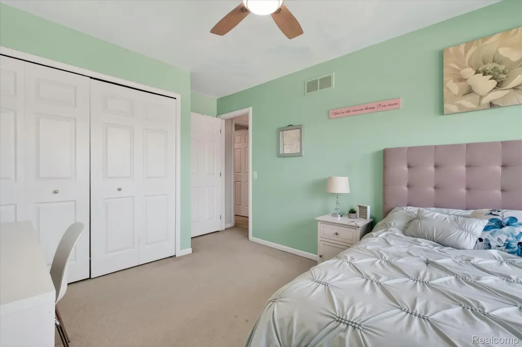 7071 Foxcreek Drive Canton Charter Township MI 48187