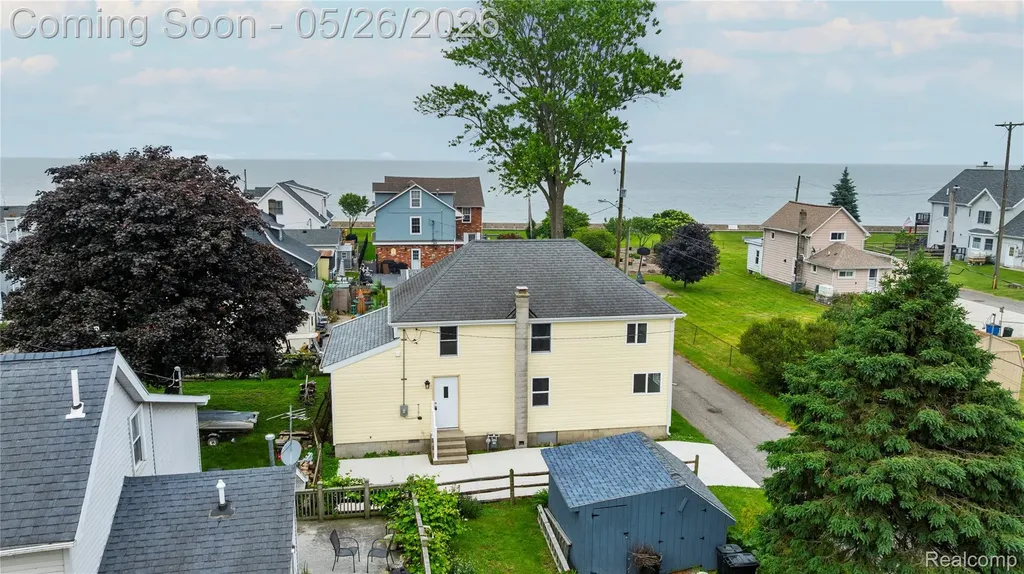 4354 S 5th Street Luna Pier City MI 48157