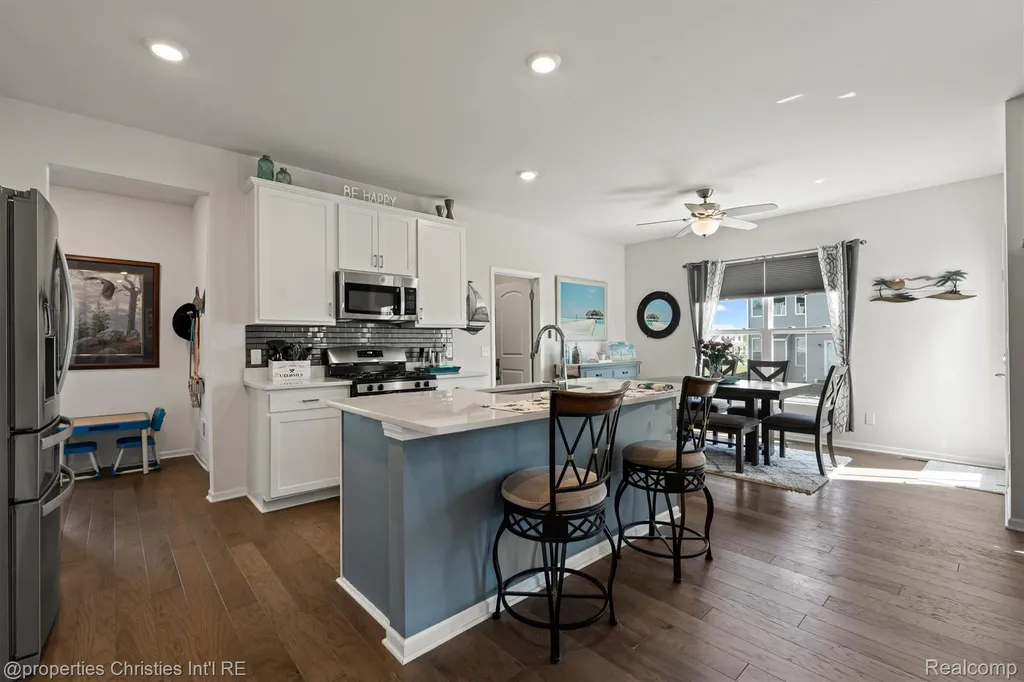 2721 Maize Loop Saline Township MI 48176