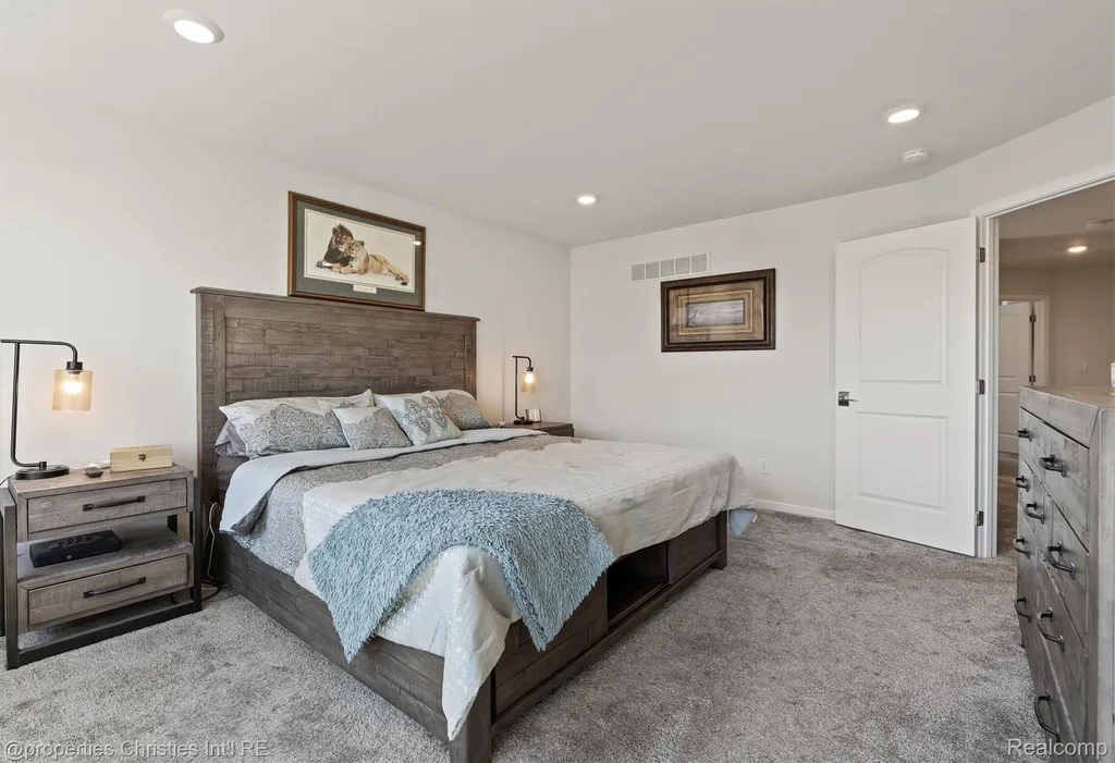2721 Maize Loop Saline Township MI 48176
