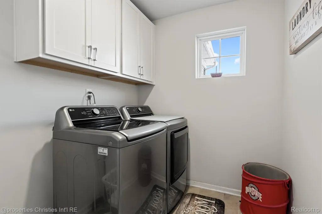 2721 Maize Loop Saline Township MI 48176